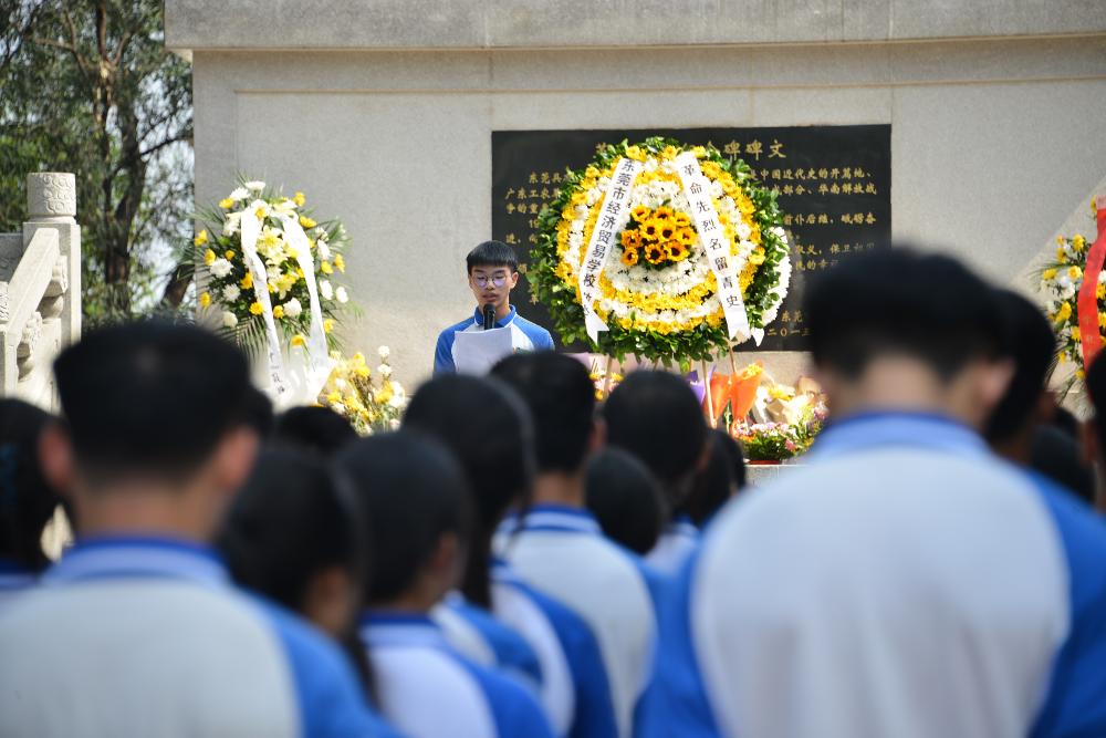 陈家曦同学代表团员发言.JPG