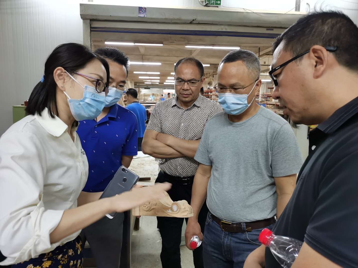 参观迈丹尼3(1).jpg